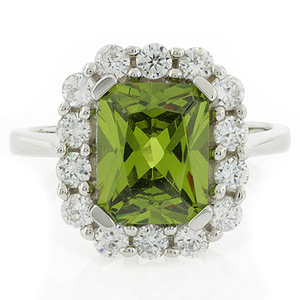 Beautiful Peridot Silver Ring