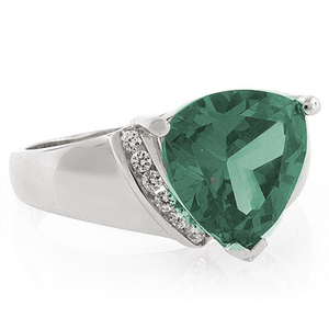 Alexandrite Ring Big Trillion Cut Stone Green to Blue Color Change