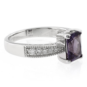 High Quality Color Changing Stone Ring