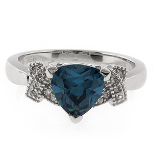 Color Changing Trillion Cut Alexandrite Ring Blue Green