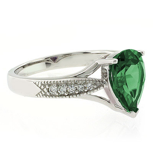 Pear Cut Emerald Ring