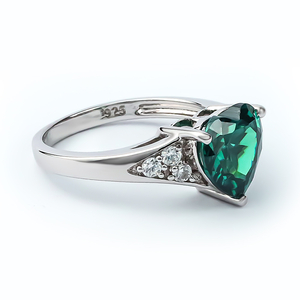 Beautiful Heart Shape Alexandrite and Cubic Zirconia Ring