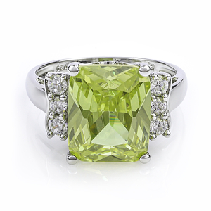 Silver Ring With Color Change Zultanite Stone