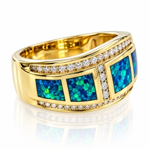 Beautiful Australian and Diamond Opal 14K Gold Ring