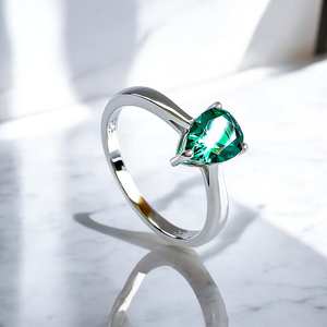 Solitaire Emerald Sterling Silver Ring