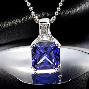 Tanzanita Princess Cut Silver Pendant