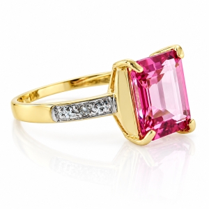10K Yellow Gold Natural Pink Topaz Ring