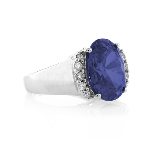 Tanzanite Ring | Oval Cut Stone