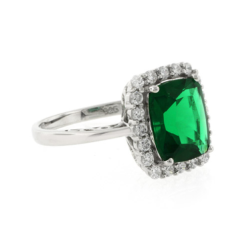 Gorgeous Green Emerald Silver Ring