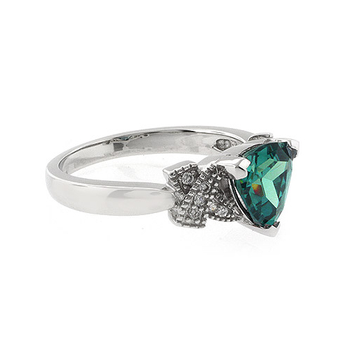 Color Changing Trillion Cut Alexandrite Ring Blue Green