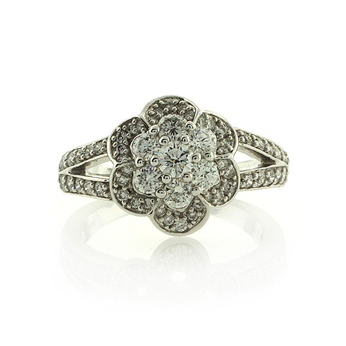 18K White Gold 1 carat Diamonds Ring